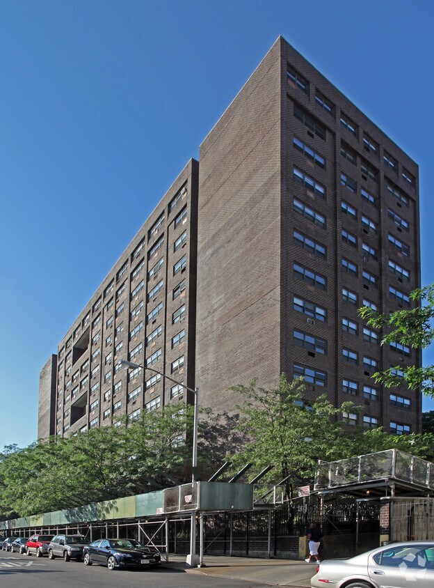 Foto del edificio - St. Phillips Senior Housing