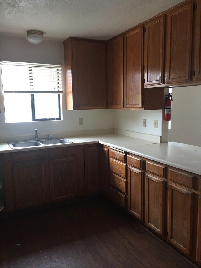 Building Photo - 6709 Trigo Rd