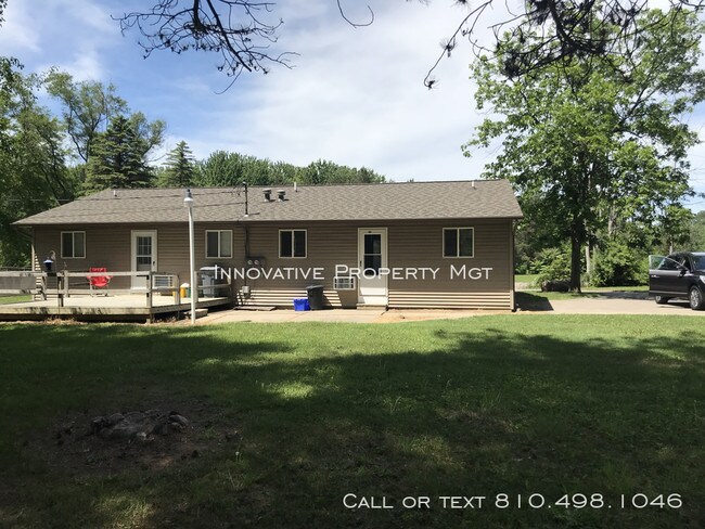 Building Photo - One story 2 bedroom duplex in Clio.