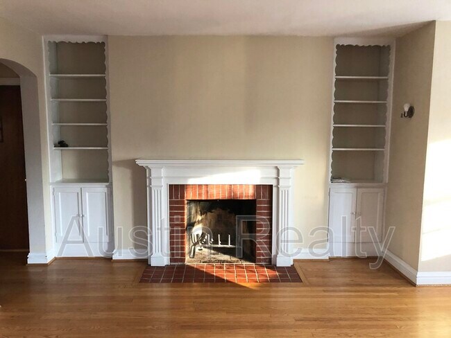 Building Photo - 7801 Delmar Blvd