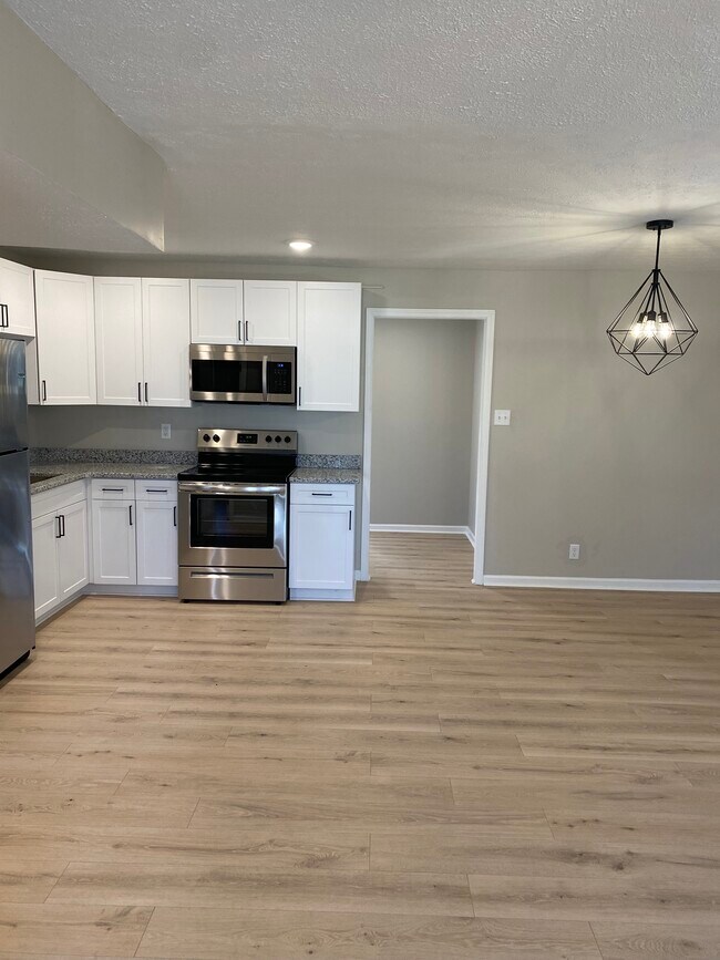Building Photo - 5402 Ilex Ave