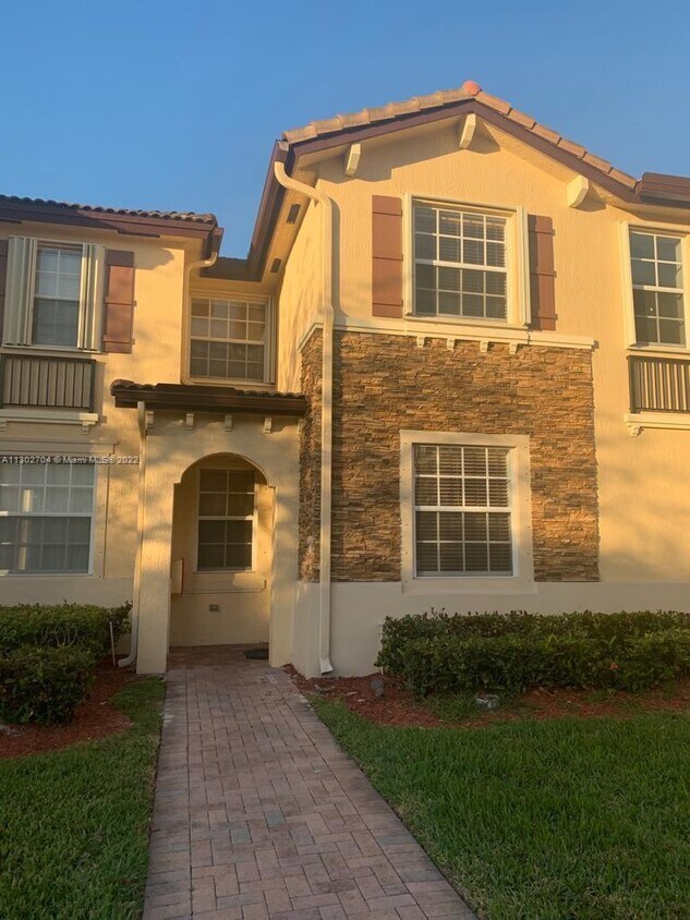 1485 NE 33rd Rd Unit 102, Homestead, FL 33033 Condo for Rent in