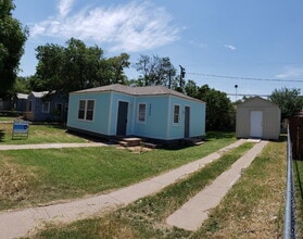 Building Photo - 1523 29th Pl