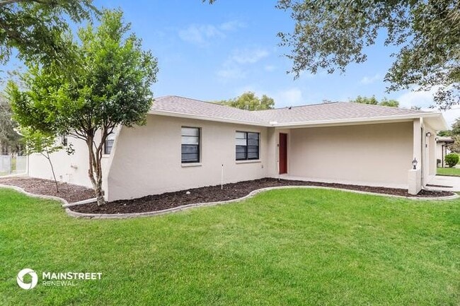Building Photo - 8484 Beach Rd, Spring Hill, FL 34606