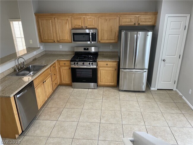 Building Photo - 11174 Abbeyfield Rose Dr