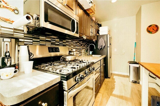 Foto del edificio - 49 Hillside Ave