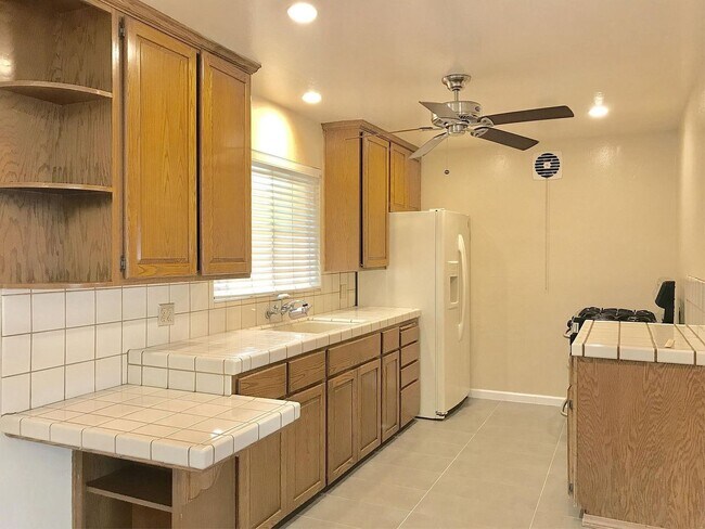 Building Photo - San Jose 2 Bedroom Home
