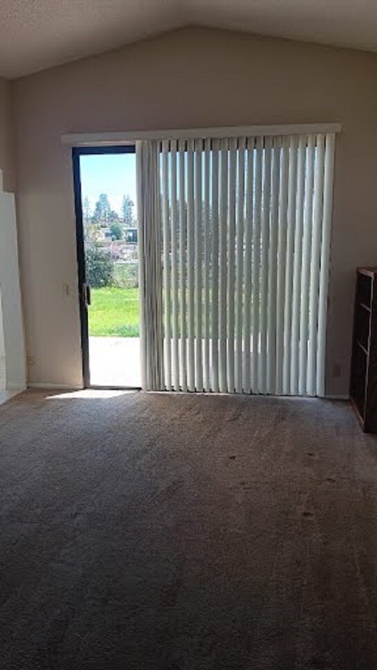 Foto del edificio - 39640 Wild Flower Dr