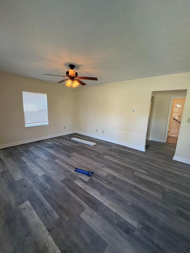 Foto del edificio - 624 Addison Ave