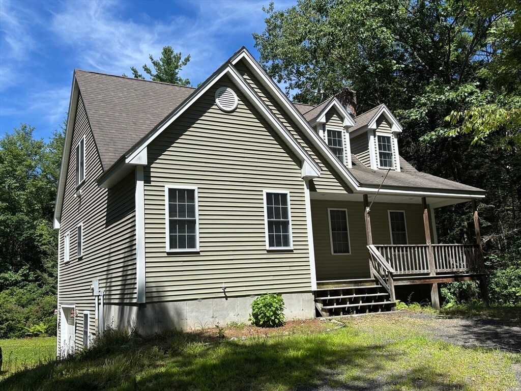 Primary Photo - 7 George Howard Rd