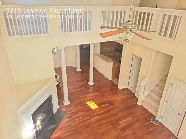 Foto del edificio - 3213 Landing Falls Ln
