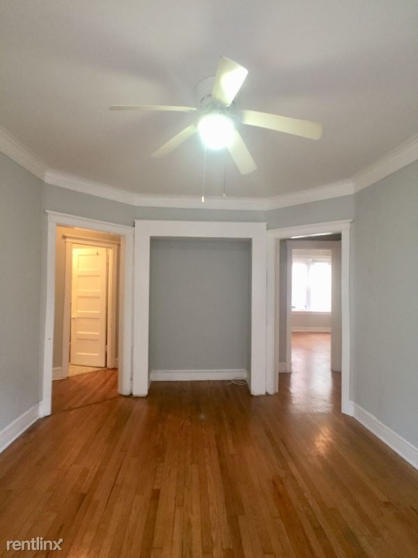 Foto del edificio - 2 br, 1 bath Apartment - 1286 W Victoria St