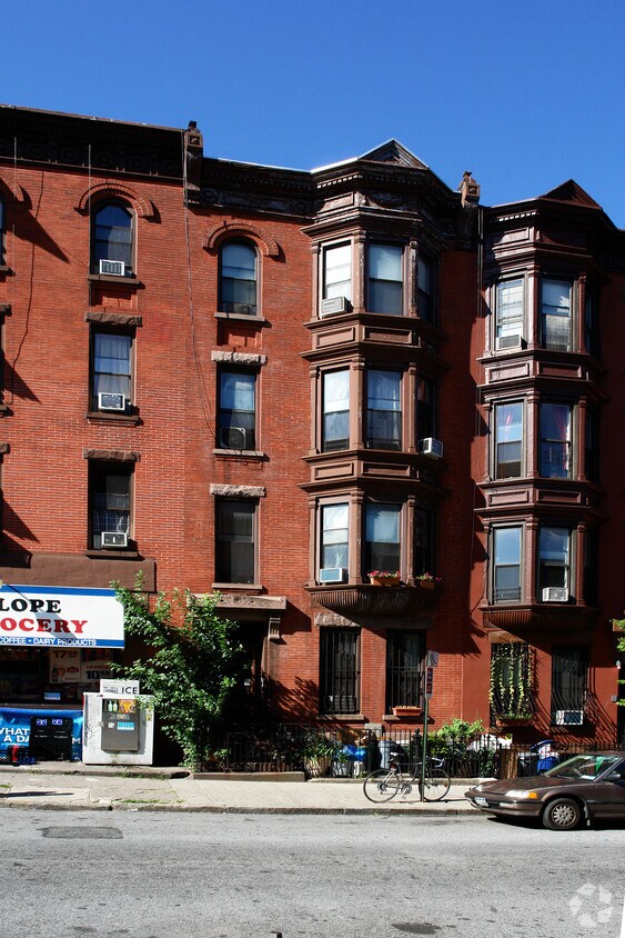 Primary Photo - 400 12th St