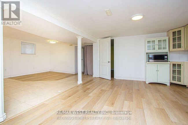 Building Photo - 62 Culnan Ave