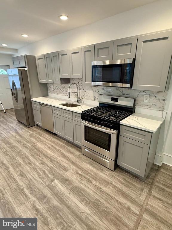 Foto del edificio - 6422 N 21st St