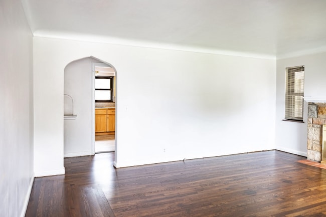 Foto del edificio - 4282 Homelawn Ave