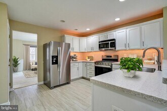 Building Photo - 115 Gleneagles Dr