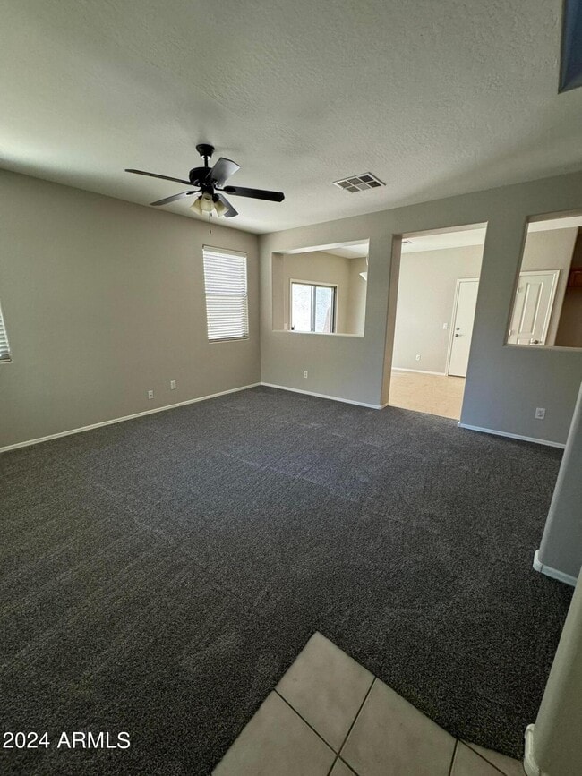 Foto del edificio - 3800 E Santa Fe Ln