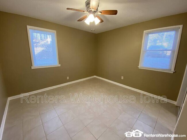 Foto del edificio - 229 College St