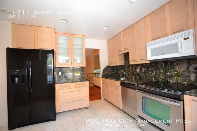 Building Photo - 11711 Briary Branch Ct