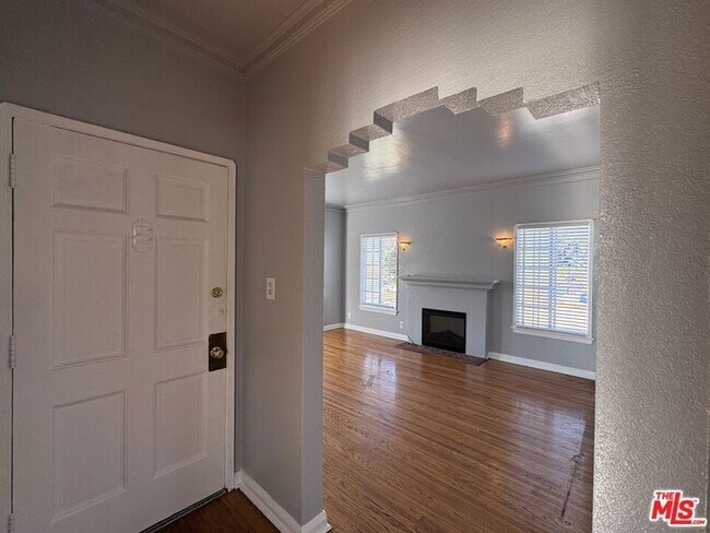 Photo - 1722 W 79th Street Unit Apartment