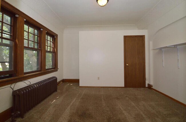 Foto del edificio - 388 3rd Ave S