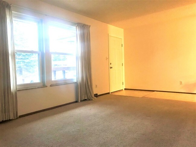Building Photo - Beautiful Duplex in Fort Collins