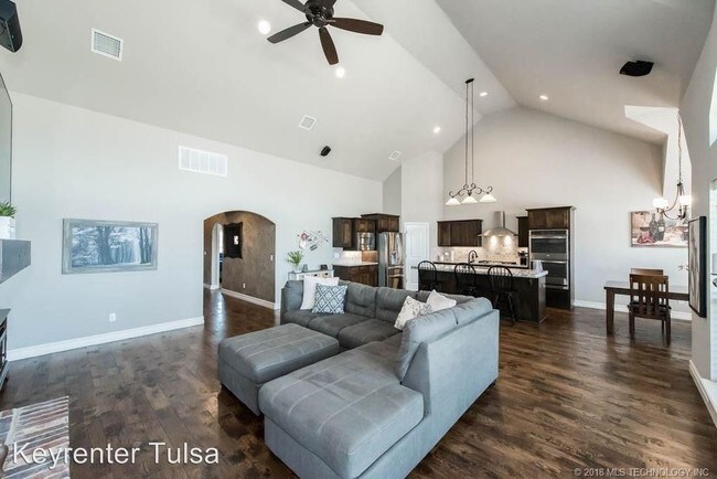 Foto del edificio - 4890 S 83rd W Ave