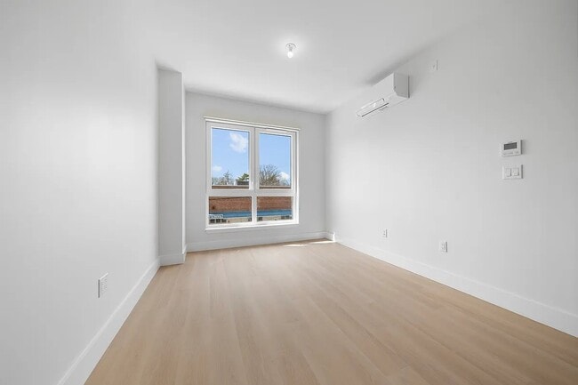 Photo - 77-63 Vleigh Pl (Queens, NY) House