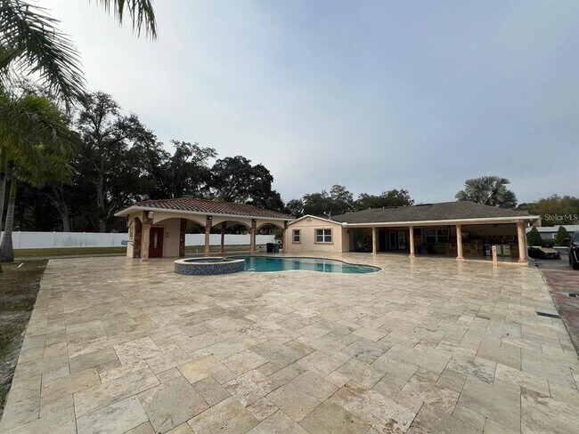 Foto del edificio - 5602 Joyner Rd