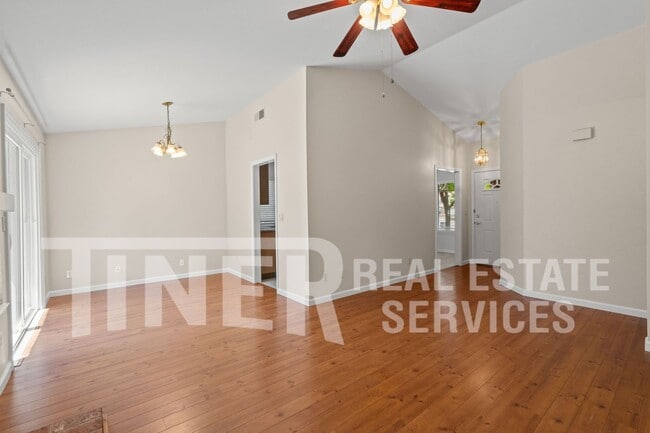 Building Photo - 629 Lunardi Way