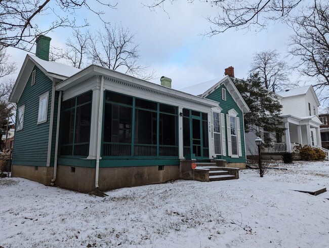 Building Photo - 206 N. MAIN STREET