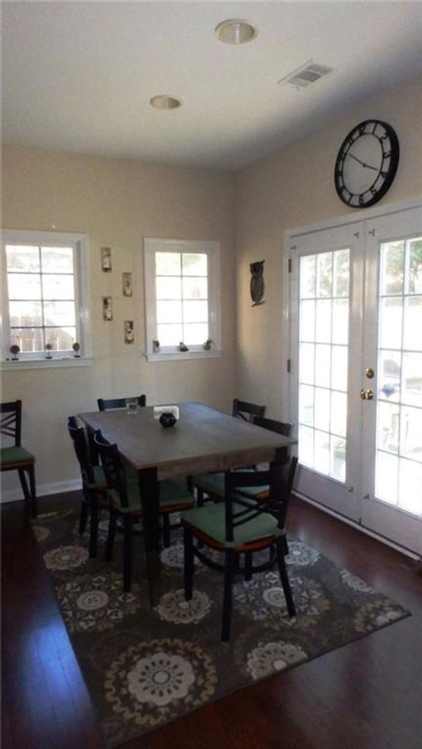 Building Photo - 4 Bedroom Single Family Rental in Great Du...