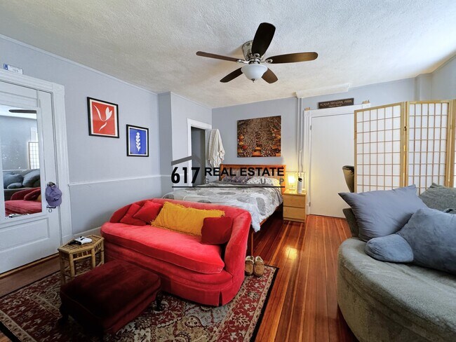 Foto del edificio - 237 N Harvard St