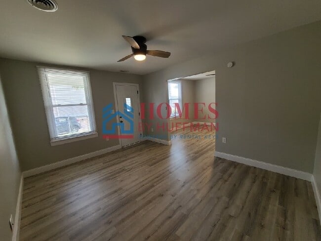Foto del edificio - One Bedroom |  Detached Garage | Move In R...