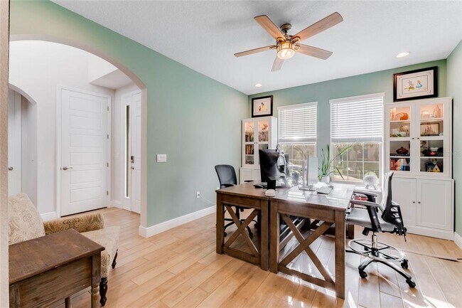 Foto del edificio - 9849 Lost Creek Dr
