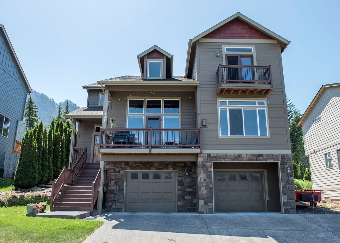 Foto principal - 4 Bedroom Home For Rent In Cascade Locks