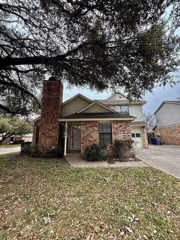 Primary Photo - 2992 Harbinger Ln