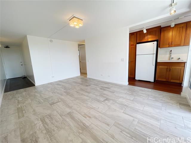 Building Photo - 1541 Dominis St