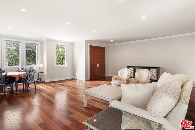 Foto del edificio - 209 25th St