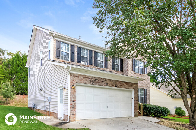 Building Photo - 135 Brooks Landing Dr