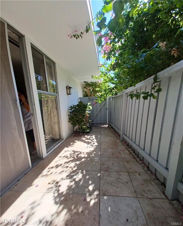 Primary Photo - 2 br, 1.5 bath Condo - 42308 Dunes View Rd...