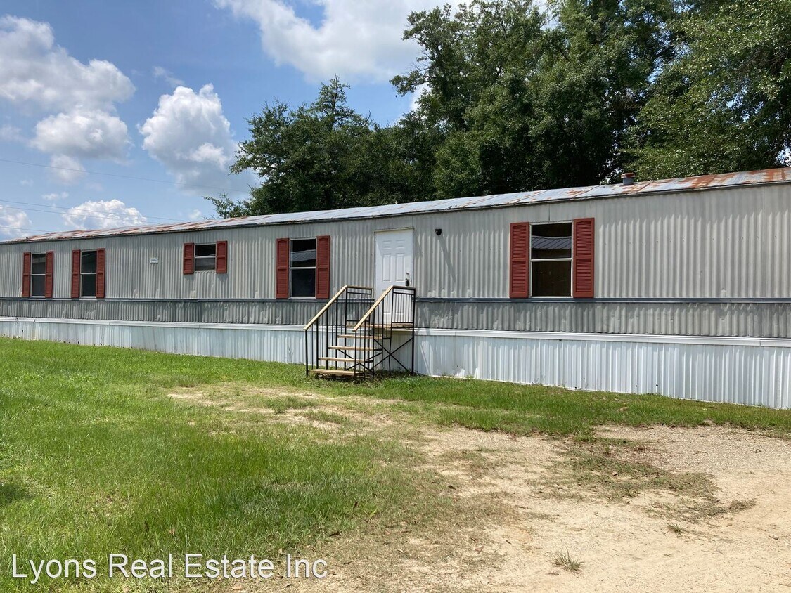 Primary Photo - 3 br, 2 bath House - 228 E Grow St #15