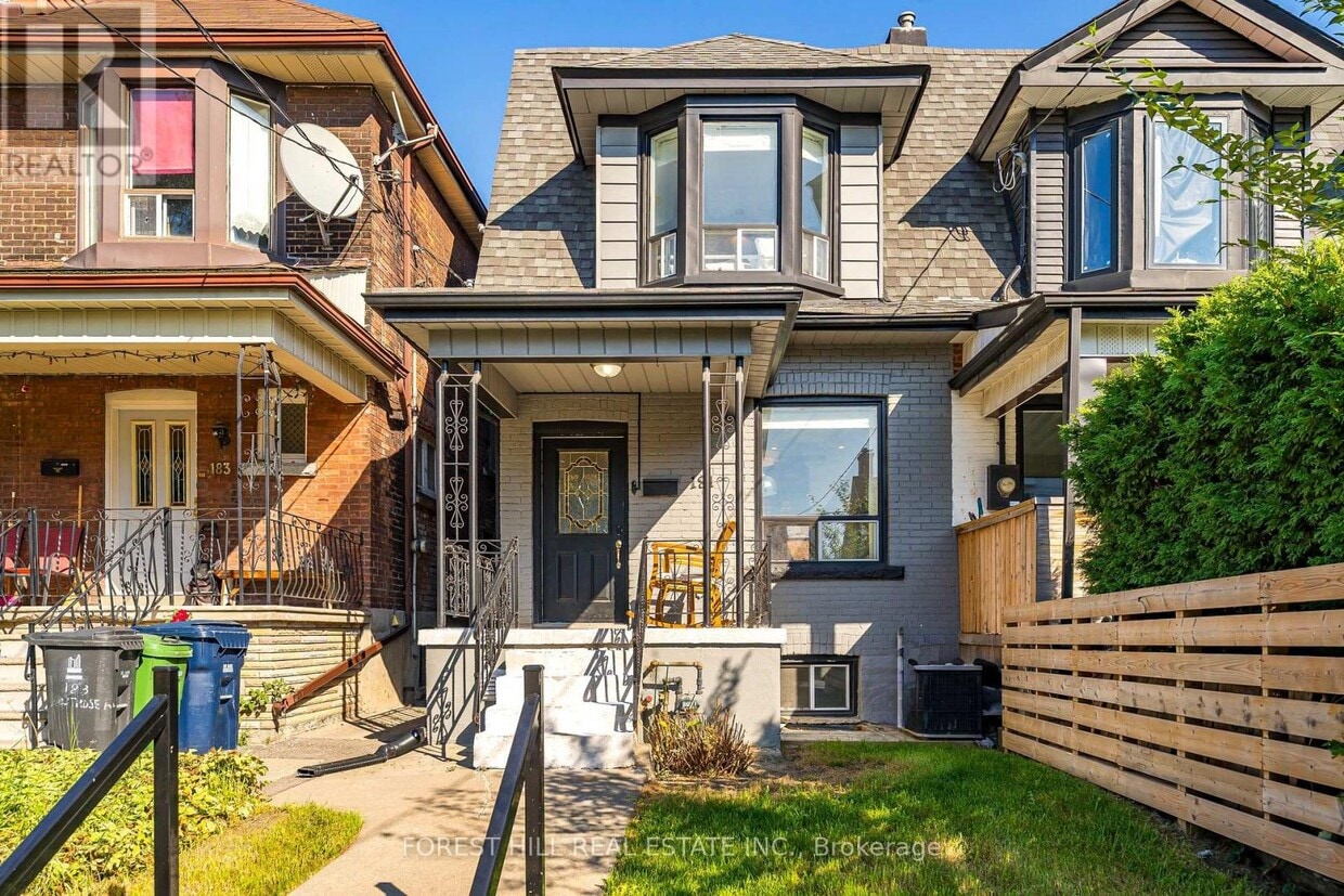 Photo principale - 181 Montrose Ave