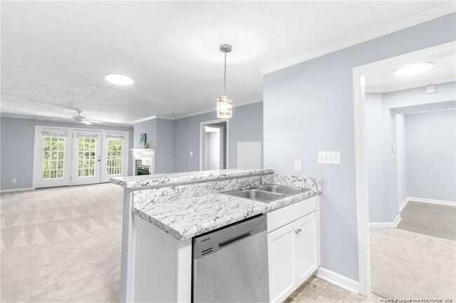 Foto del edificio - 3340 Harbour Pointe Pl