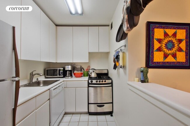 Foto del edificio - 215 W 95th St