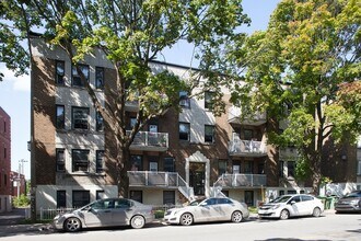 Building Photo - 3495 Av. Van Horne