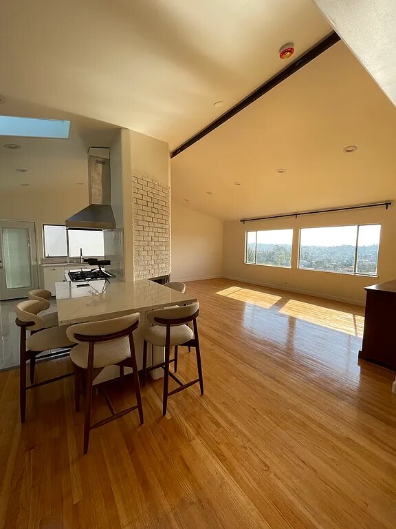 Foto principal - 3632 Amesbury Rd