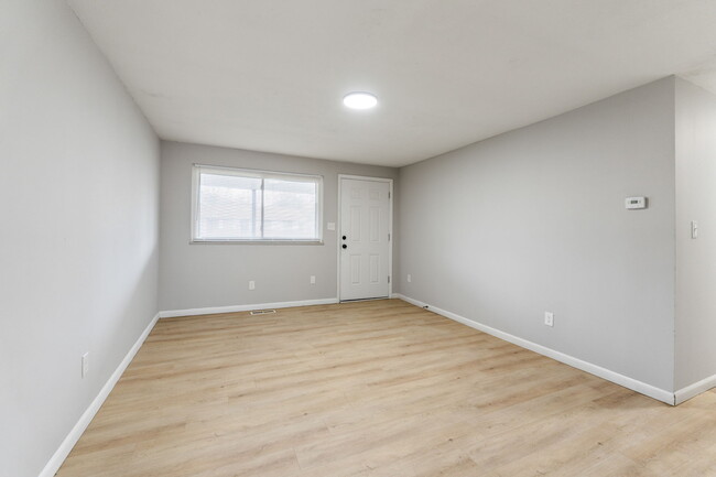 Foto del edificio - 577 Barcher Rd
