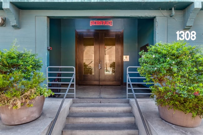 Photo - 1308 Factory Pl (Los Angeles, CA) Apartment